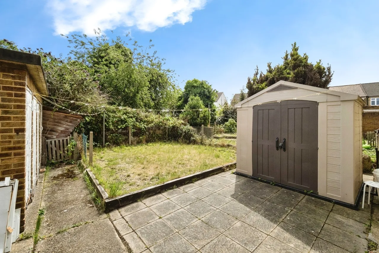 Rainham Road North, Dagenham, RM10, photo 6