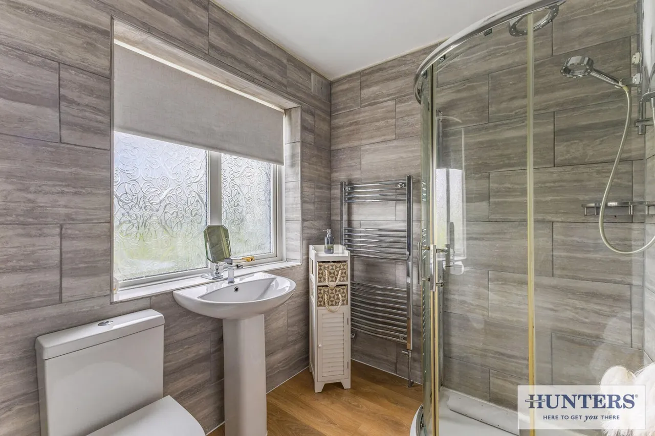 Silverdale Avenue, Guiseley, LS20, photo 18