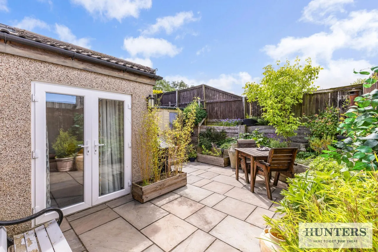 Silverdale Avenue, Guiseley, LS20, photo 24