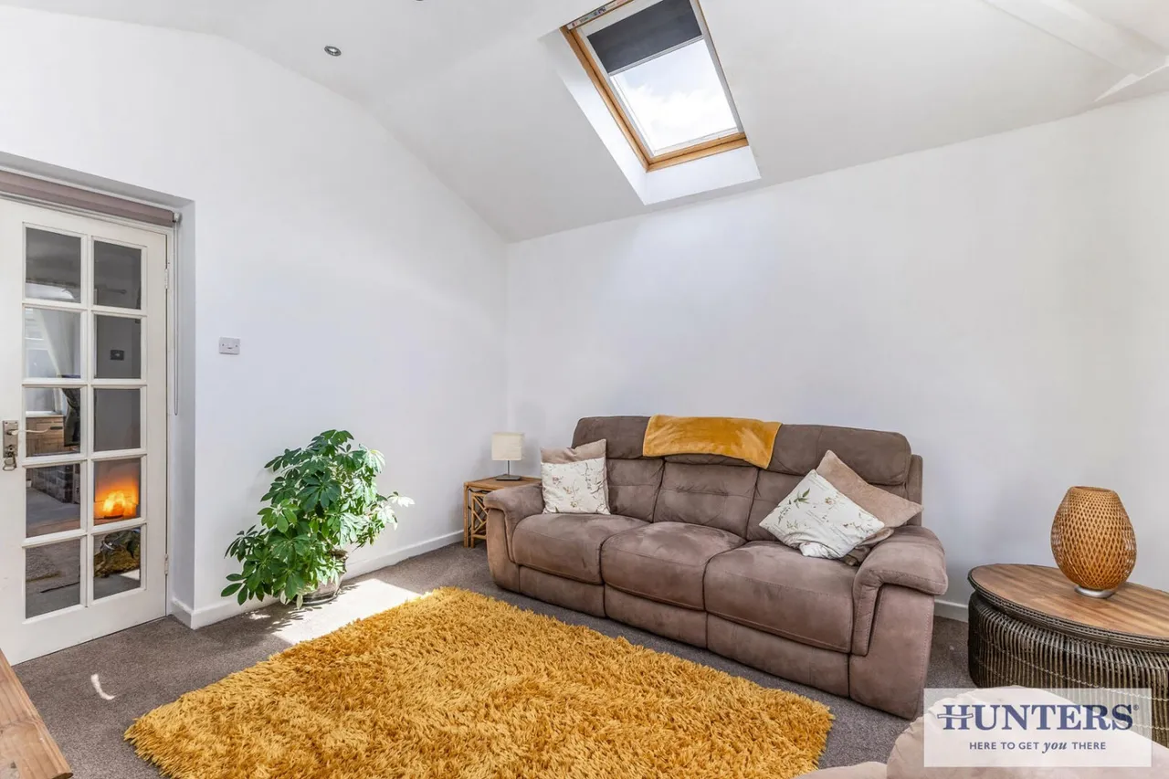 Silverdale Avenue, Guiseley, LS20, photo 8