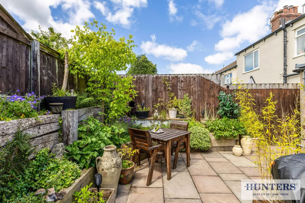 Silverdale Avenue, Guiseley, LS20, photo 22