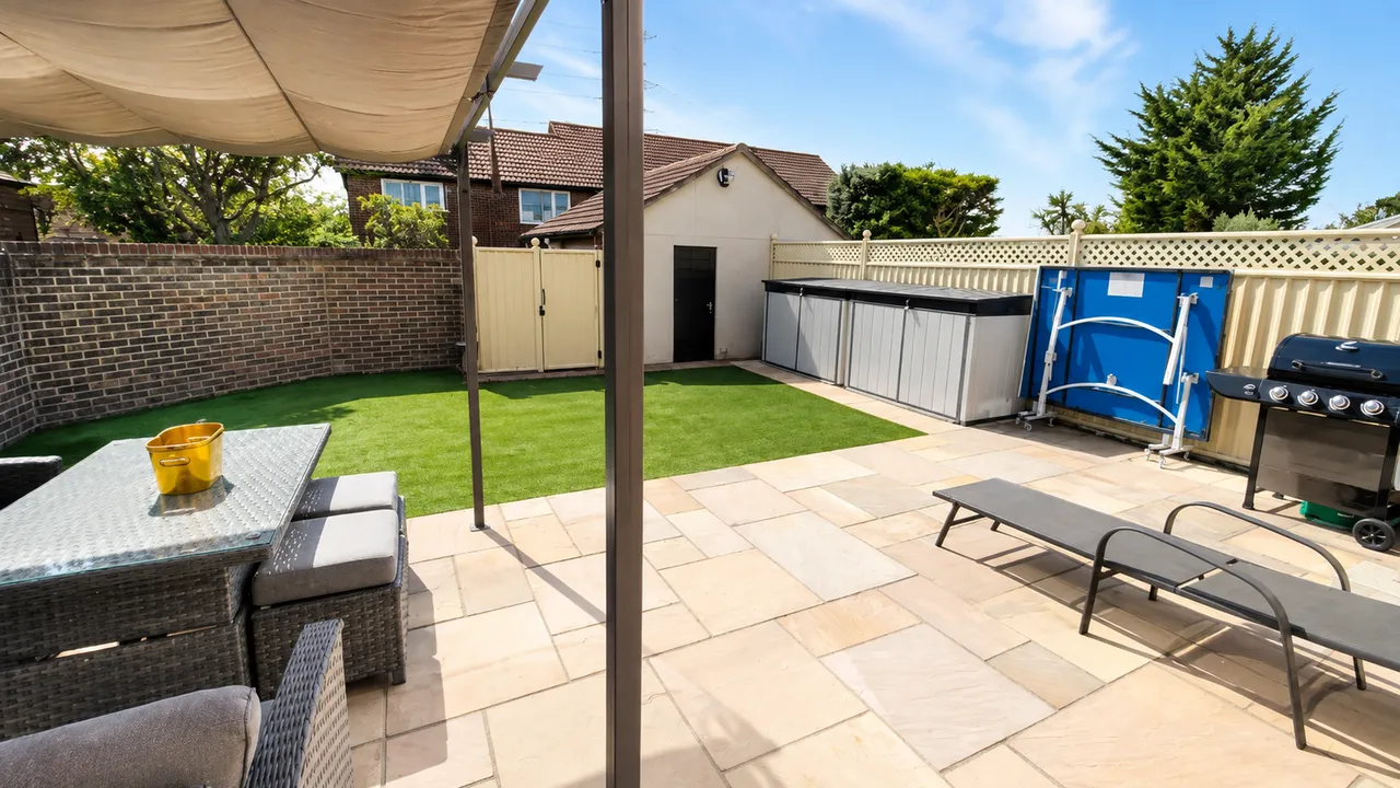 Hayes Road, Greenhithe, DA9 9DW, photo 7