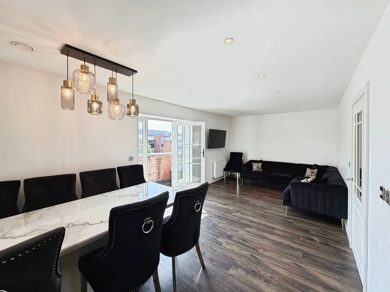 Scarlett's Road, Wellesley, Aldershot, Hampshire, GU11 4AF, photo 3