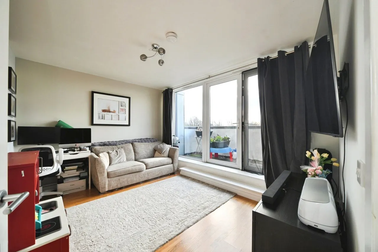 1 bed flat for sale — Magnetic Crescent, ENFIELD, Middlesex, EN3