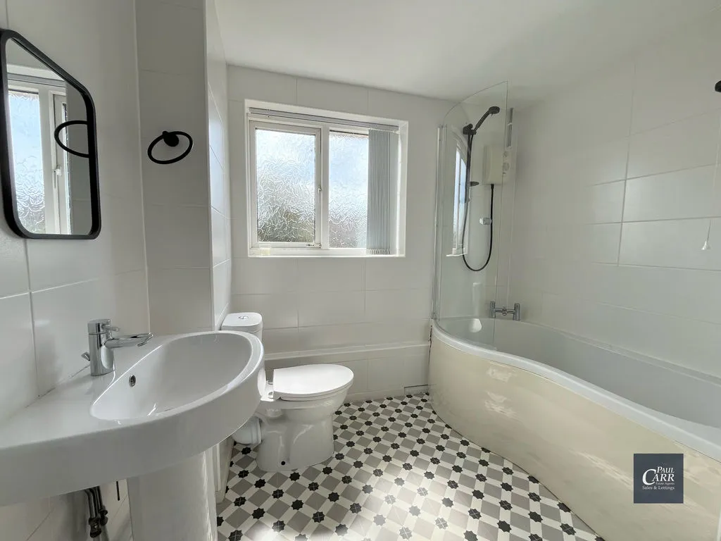 Lowlands Avenue, Streetly, B74, photo 17