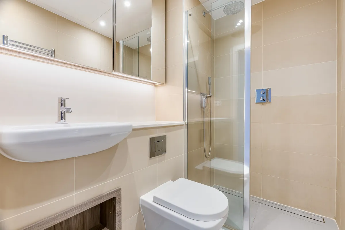 Lombard Road, London, SW11, photo 7