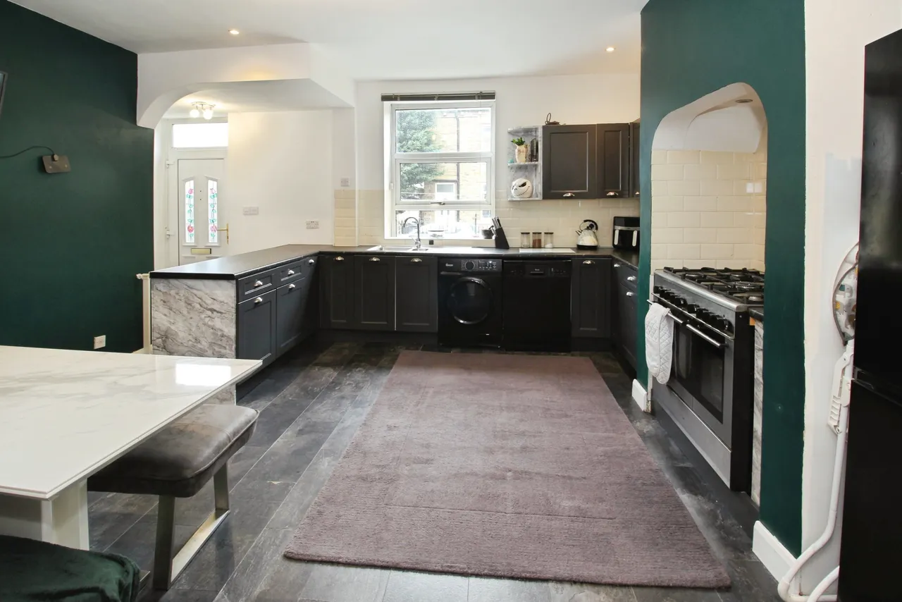 Oaks Road, Batley, photo 4