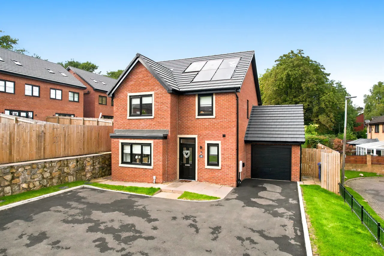 Avondale Mews, Darwen, BB3, photo 49