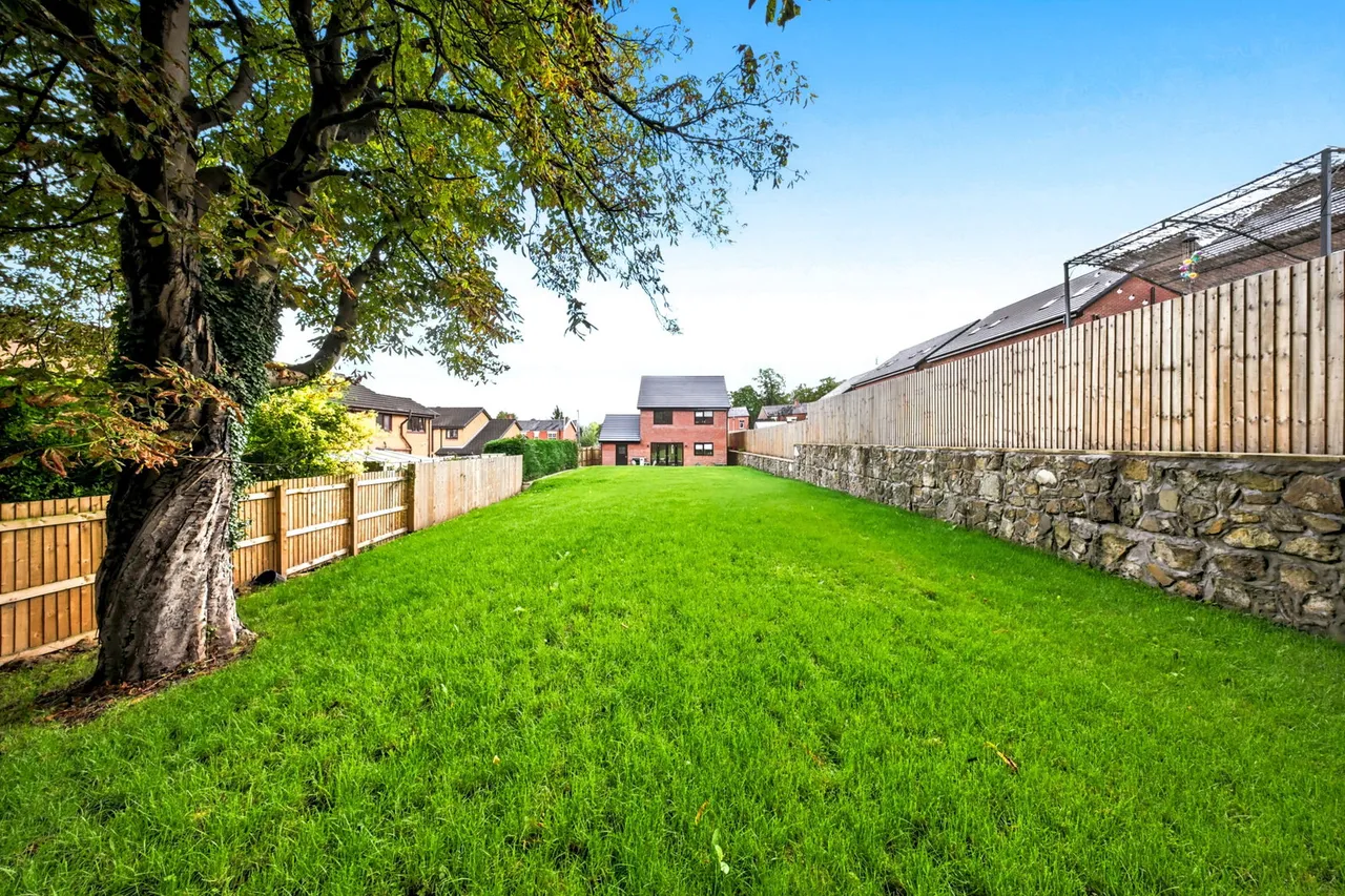 Avondale Mews, Darwen, BB3, photo 17