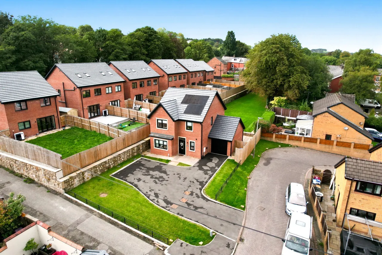 Avondale Mews, Darwen, BB3, photo 51