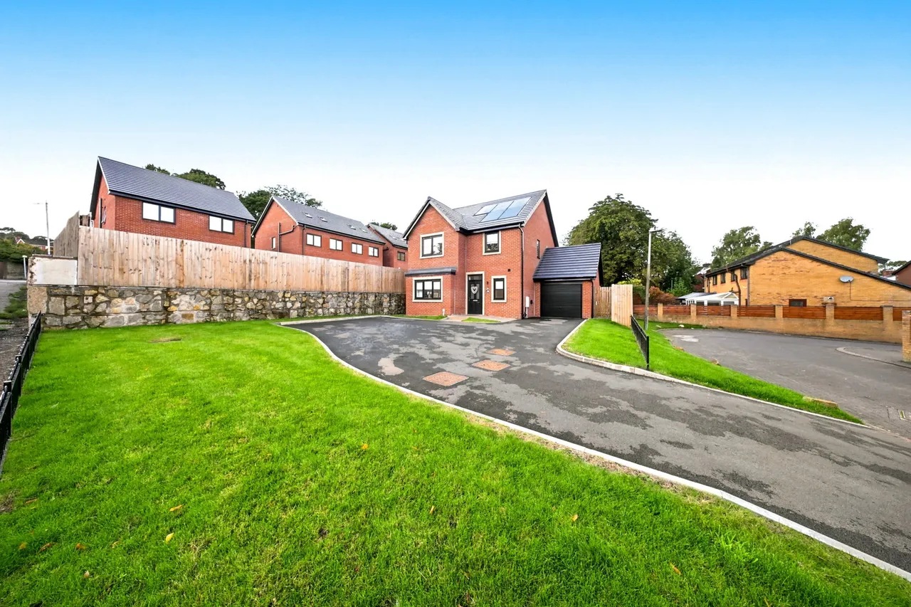 Avondale Mews, Darwen, BB3, photo 48