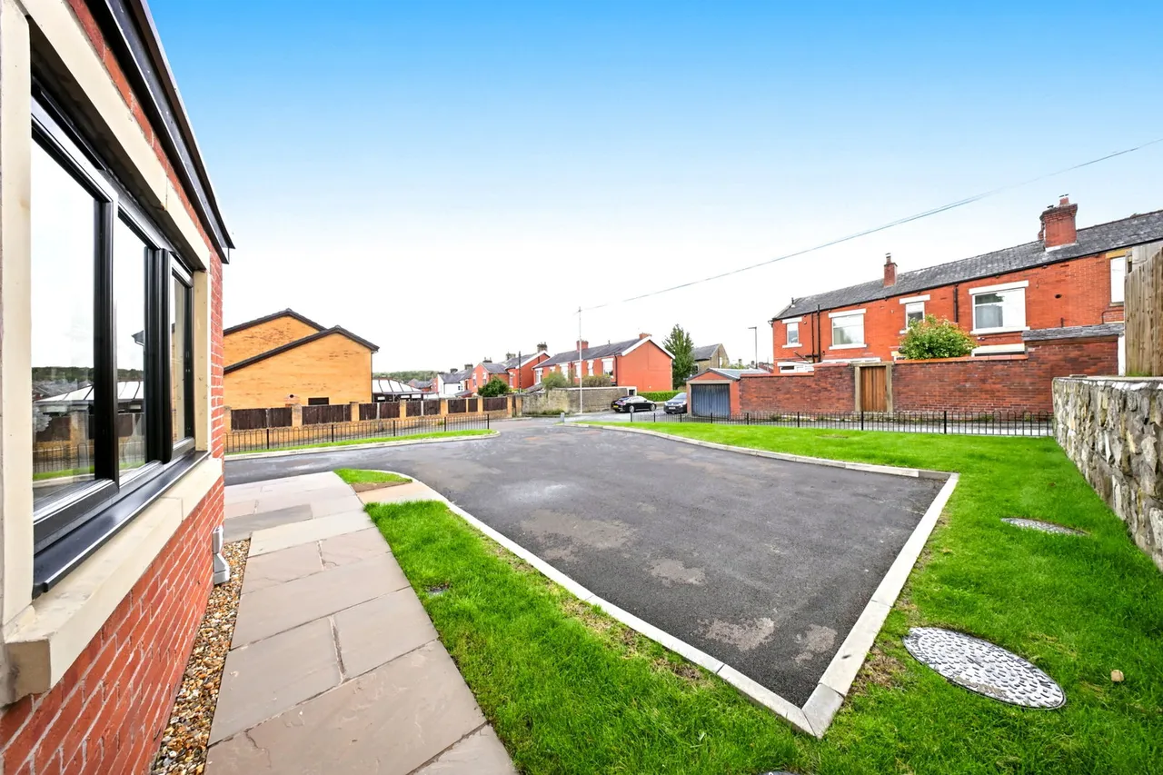 Avondale Mews, Darwen, BB3, photo 45