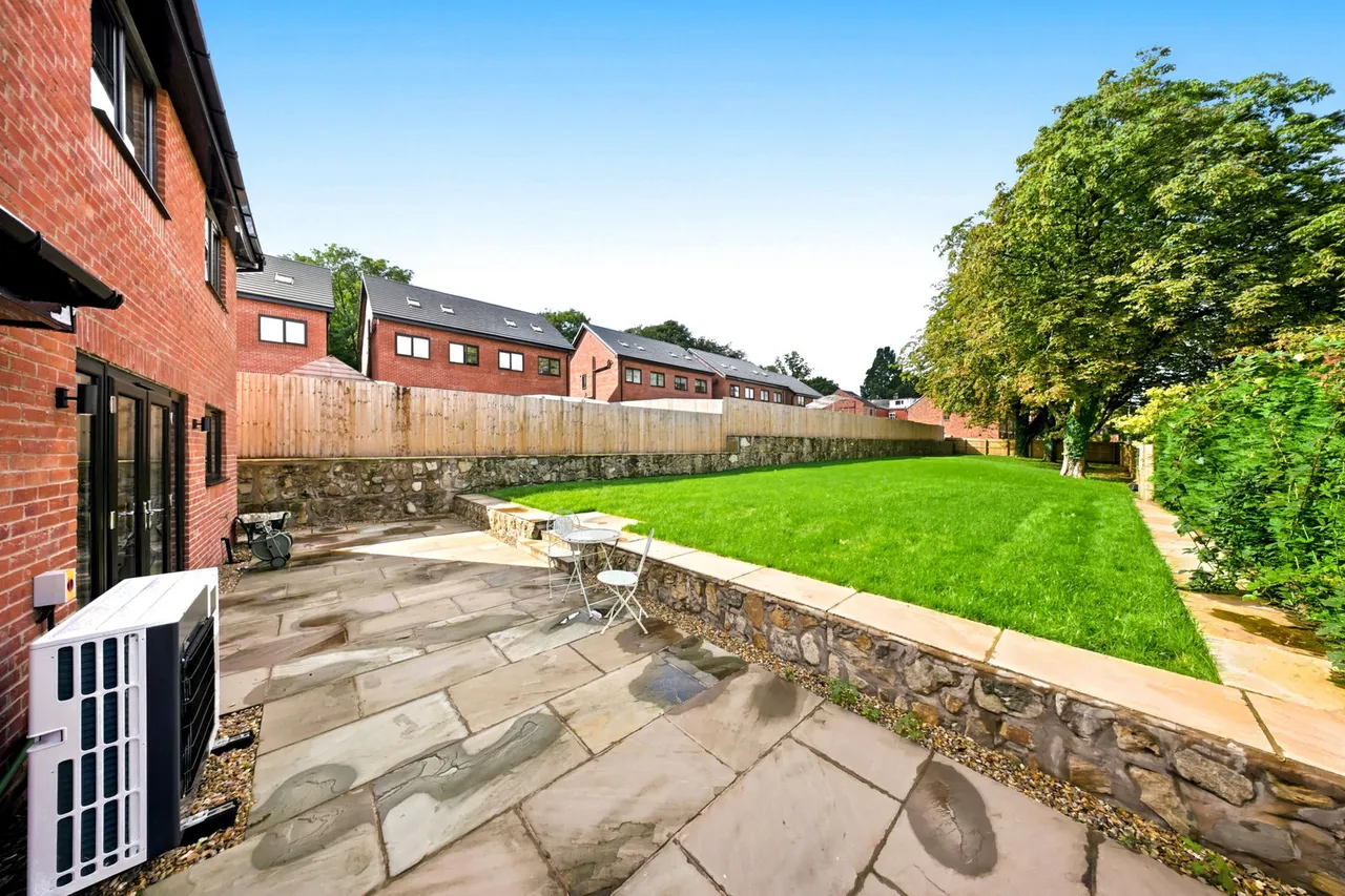 Avondale Mews, Darwen, BB3, photo 19