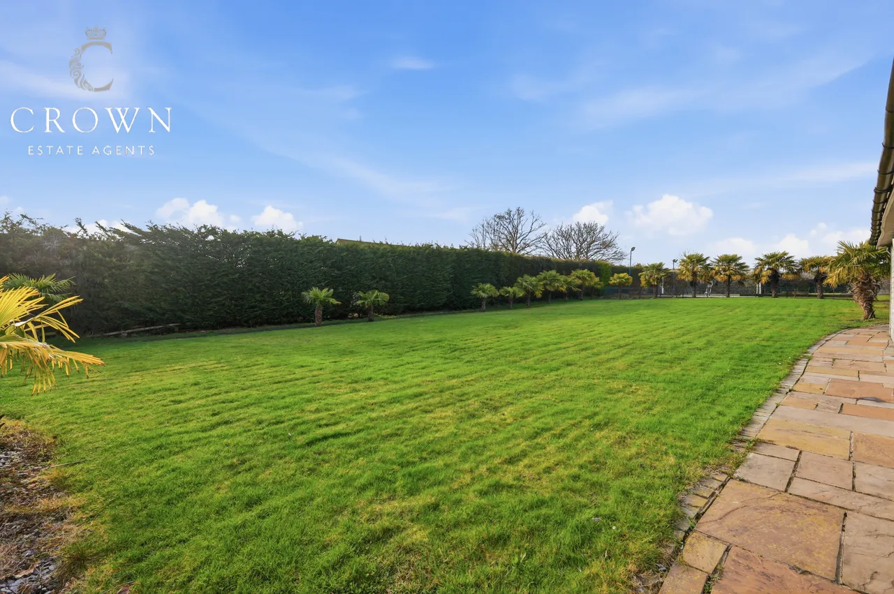 Glebe Road, Ramsden Bellhouse, photo 34