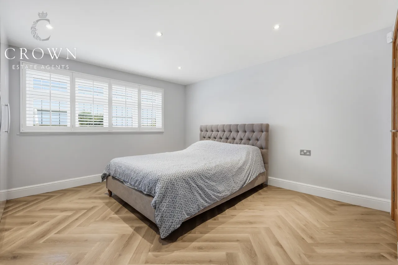 Glebe Road, Ramsden Bellhouse, photo 22