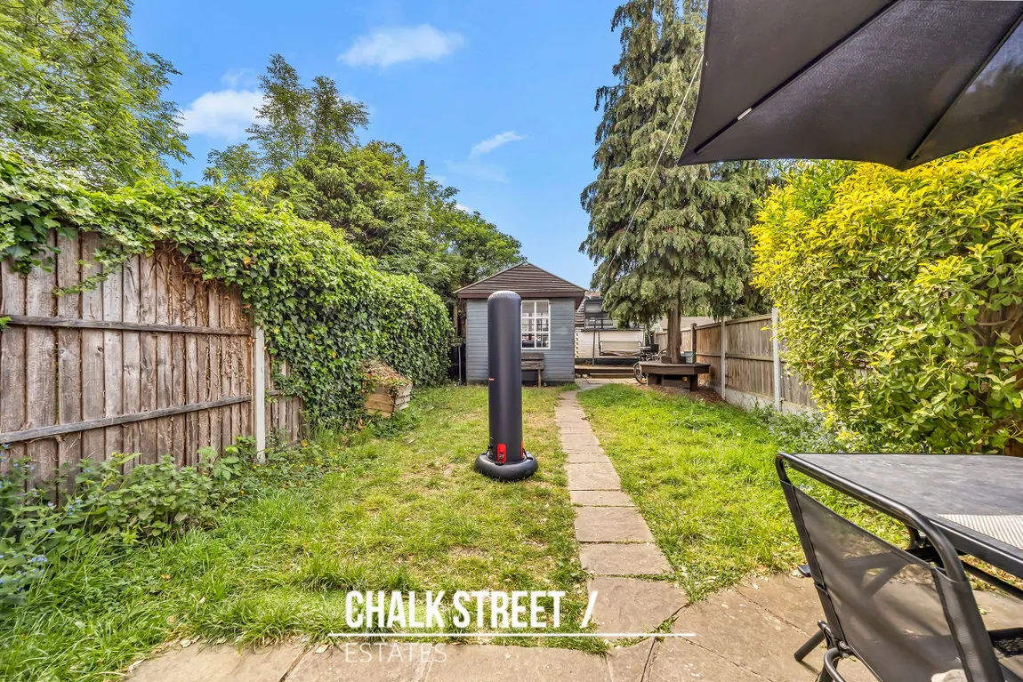 Stafford Avenue, Hornchurch, RM11 2EU, photo 16