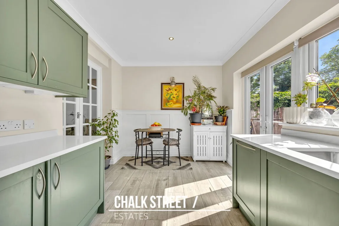 Stafford Avenue, Hornchurch, RM11 2EU, photo 6
