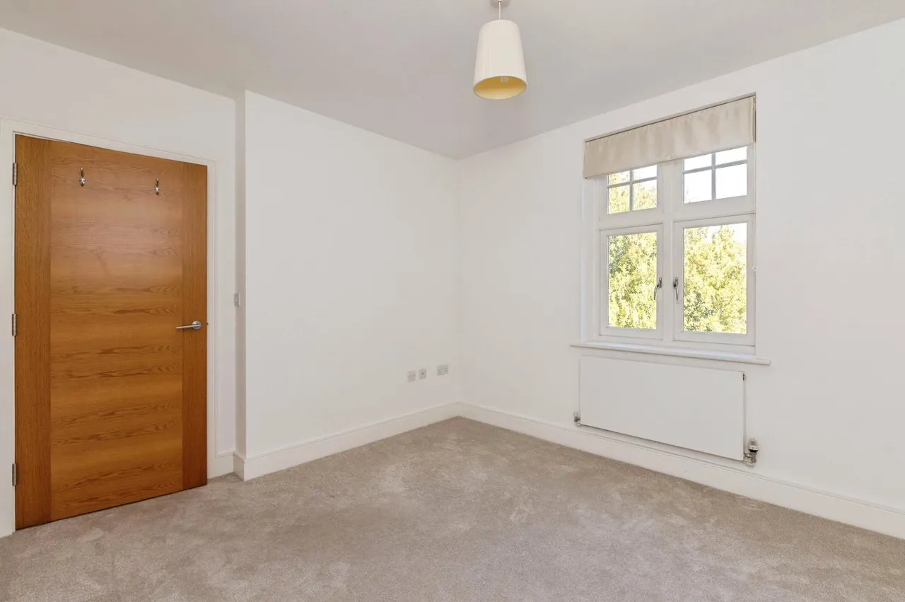 The Galleries, Warley, Brentwood, CM14, photo 8