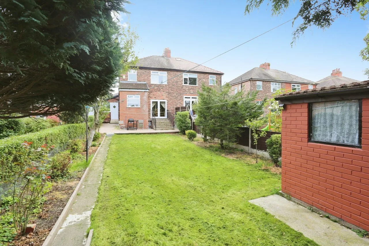 Broadstone Road, Heaton Chapel, SK4, photo 7