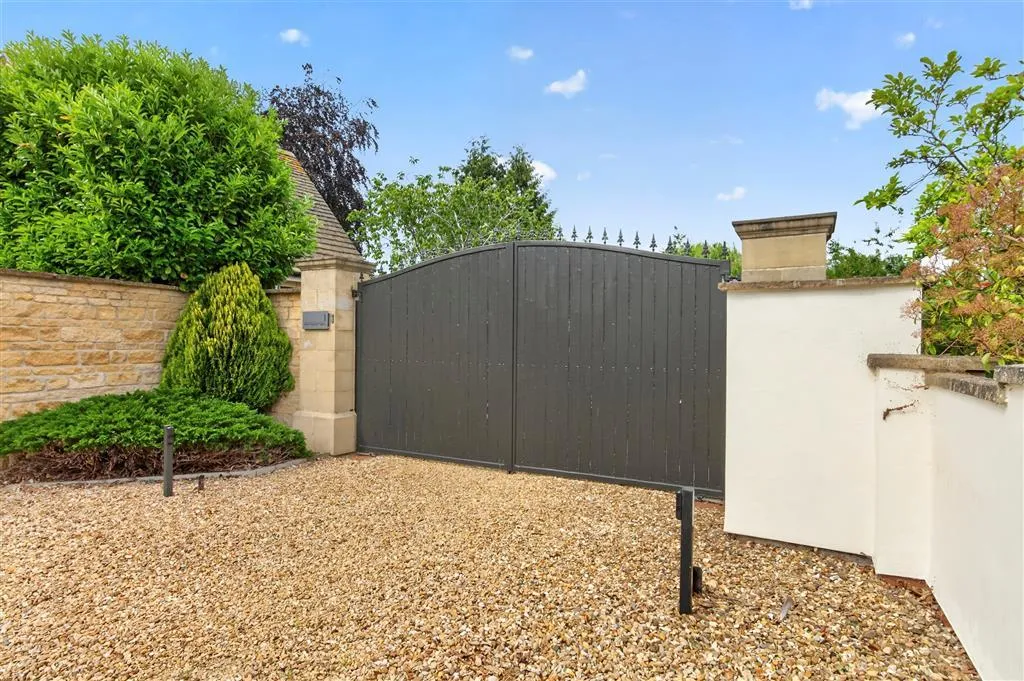 Longthorpe Green, Peterborough, PE3, photo 8