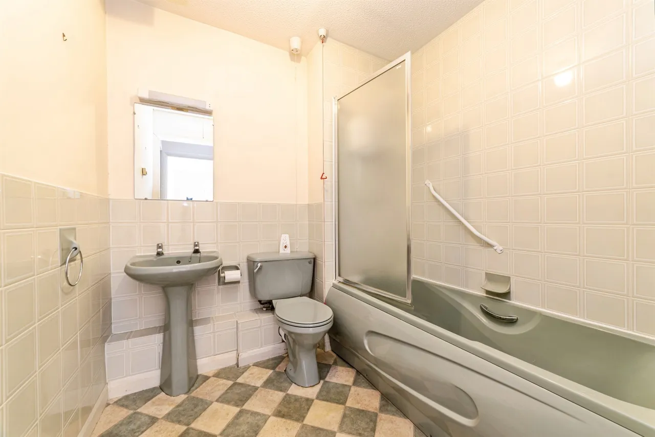 Gershwin Court, Basingstoke, RG22, photo 5