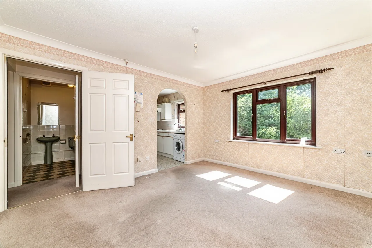 Gershwin Court, Basingstoke, RG22, photo 17