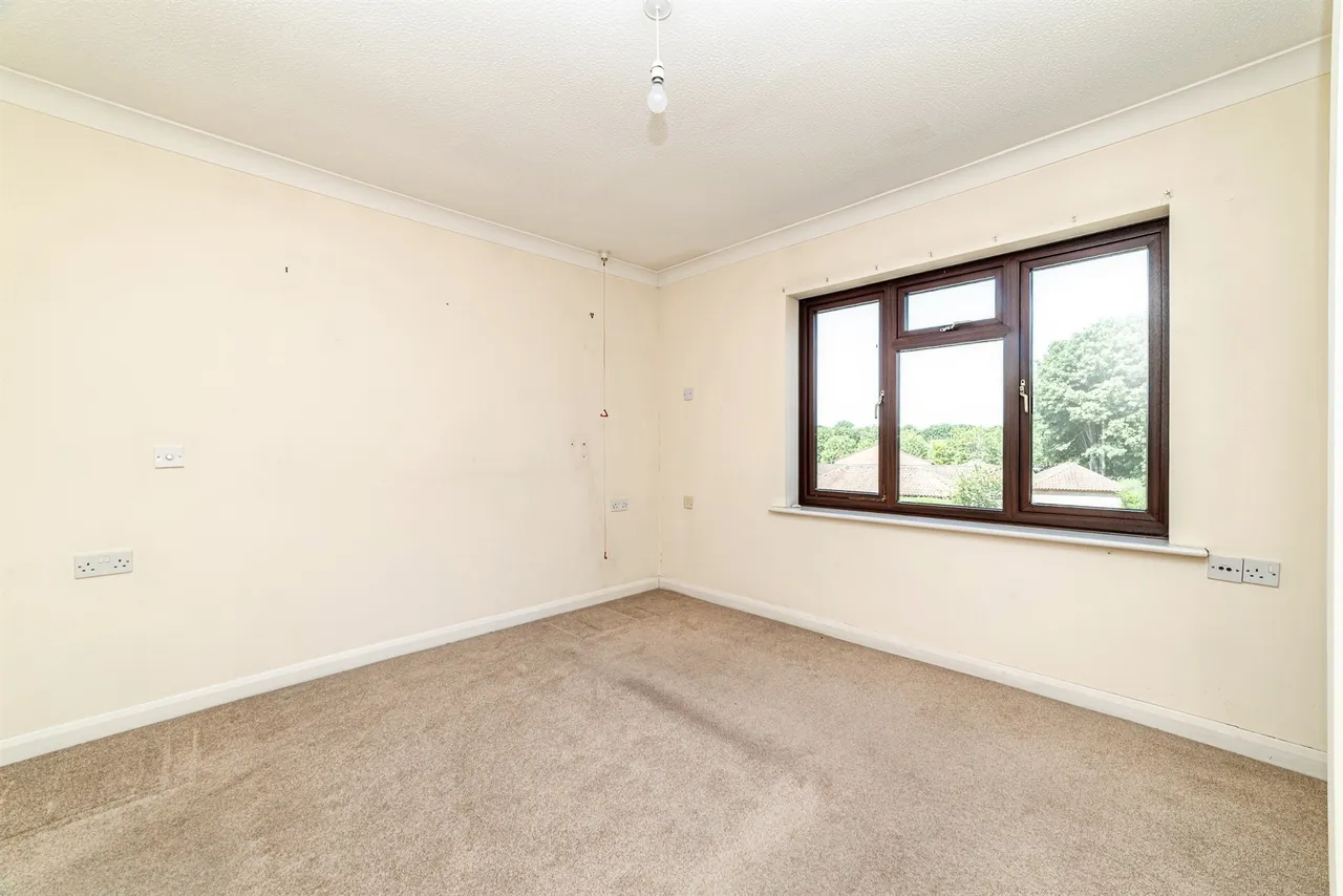 Gershwin Court, Basingstoke, RG22, photo 3