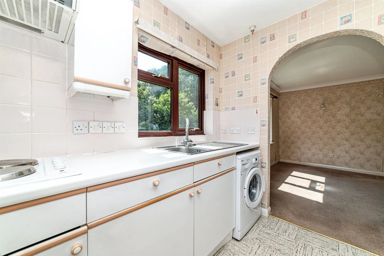 Gershwin Court, Basingstoke, RG22, photo 9