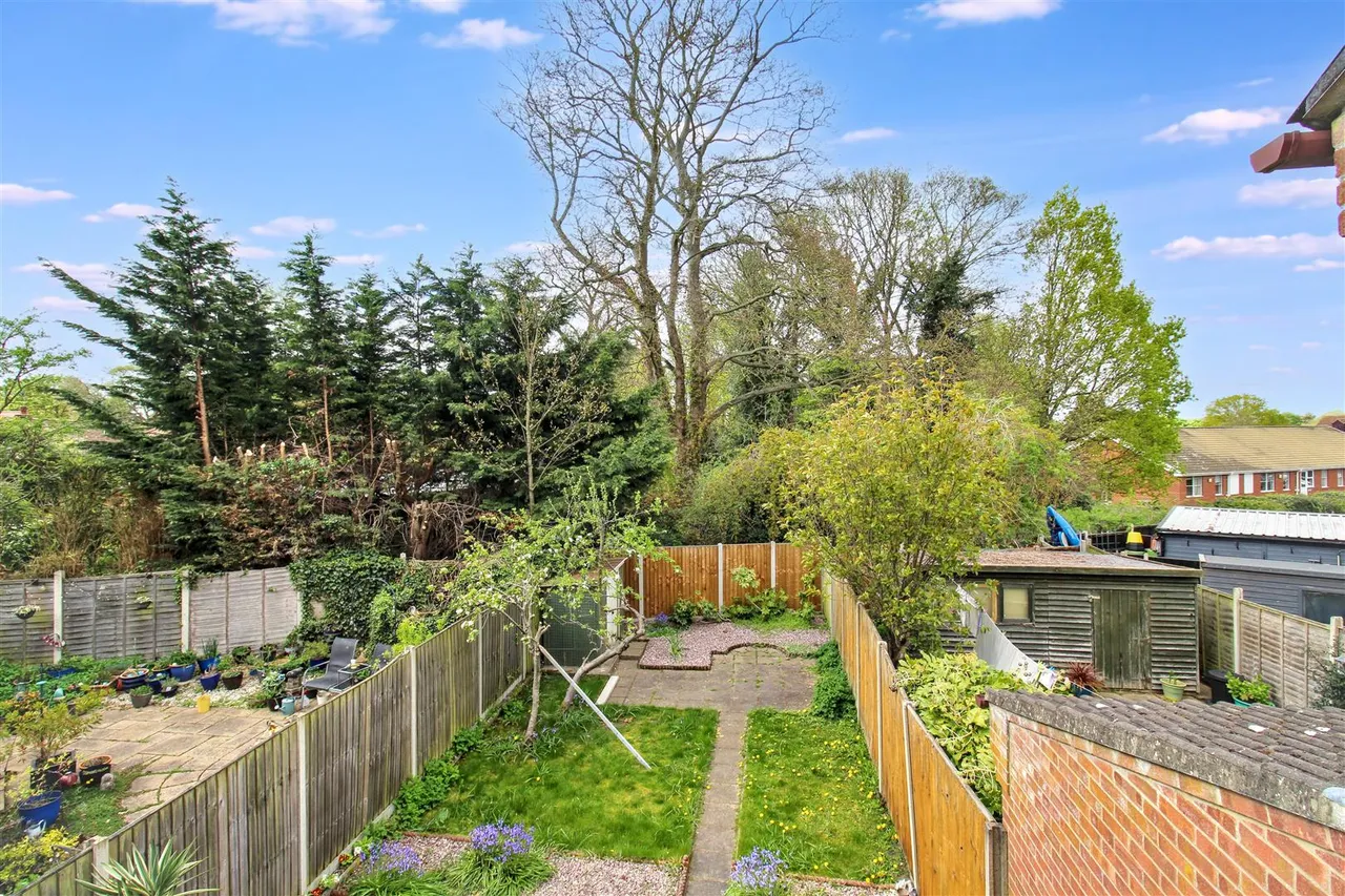 Hamilton Close, North Walsham, NR28, photo 23