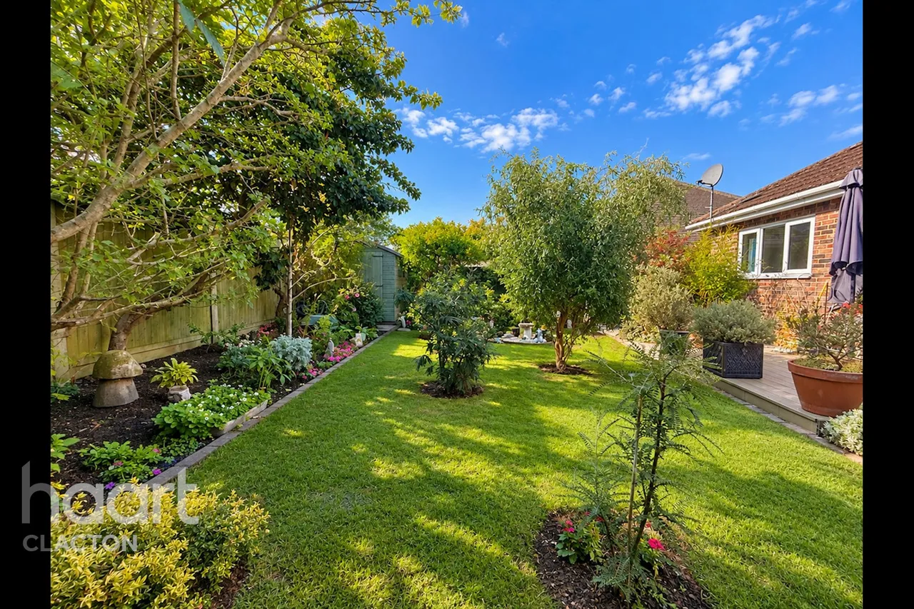 Walton Road, Walton On The Naze, CO14, photo 17