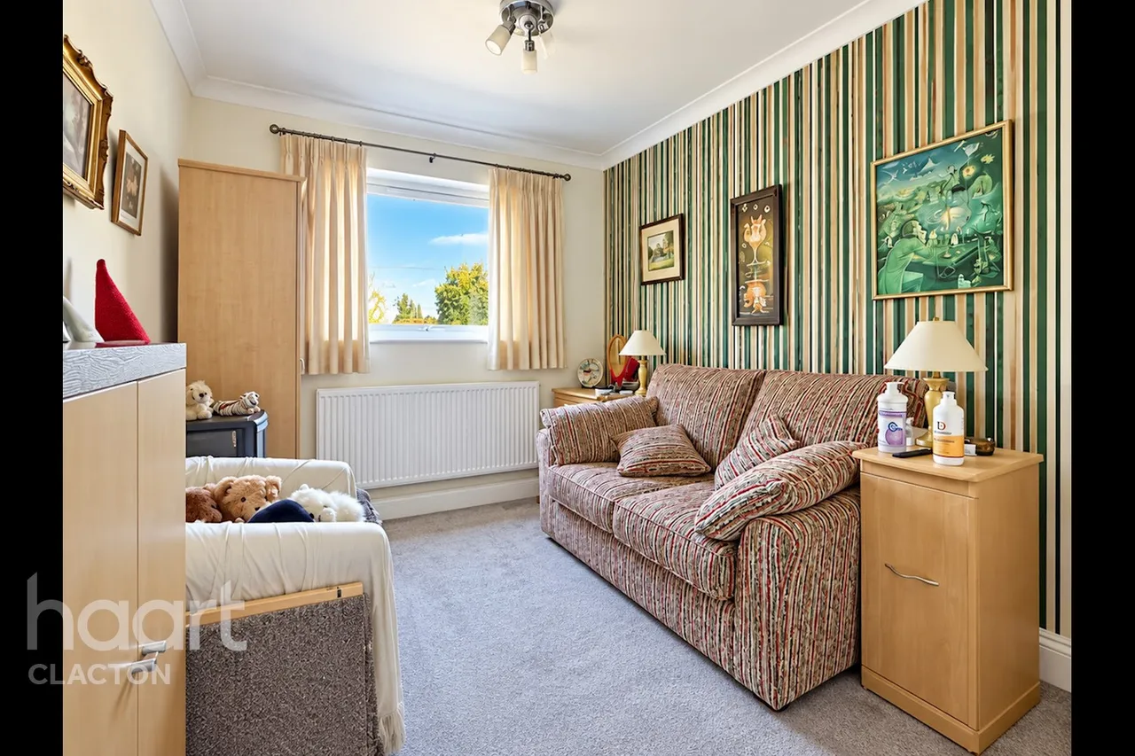 Walton Road, Walton On The Naze, CO14, photo 10