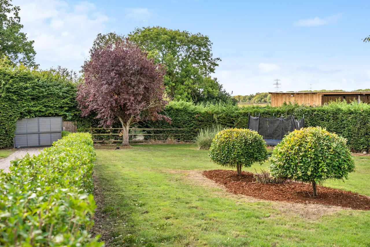 Lower Farm House, Throcking, photo 8