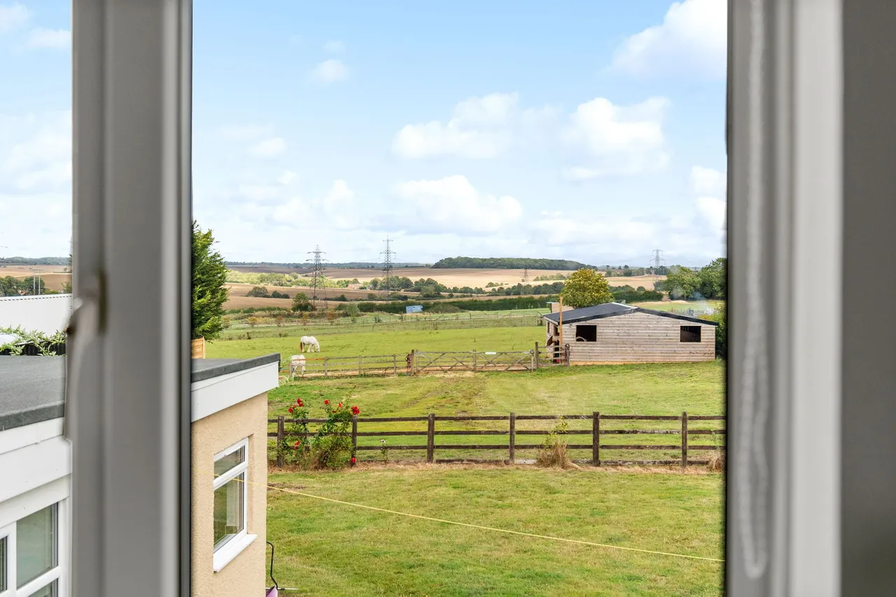 Lower Farm House, Throcking, photo 36