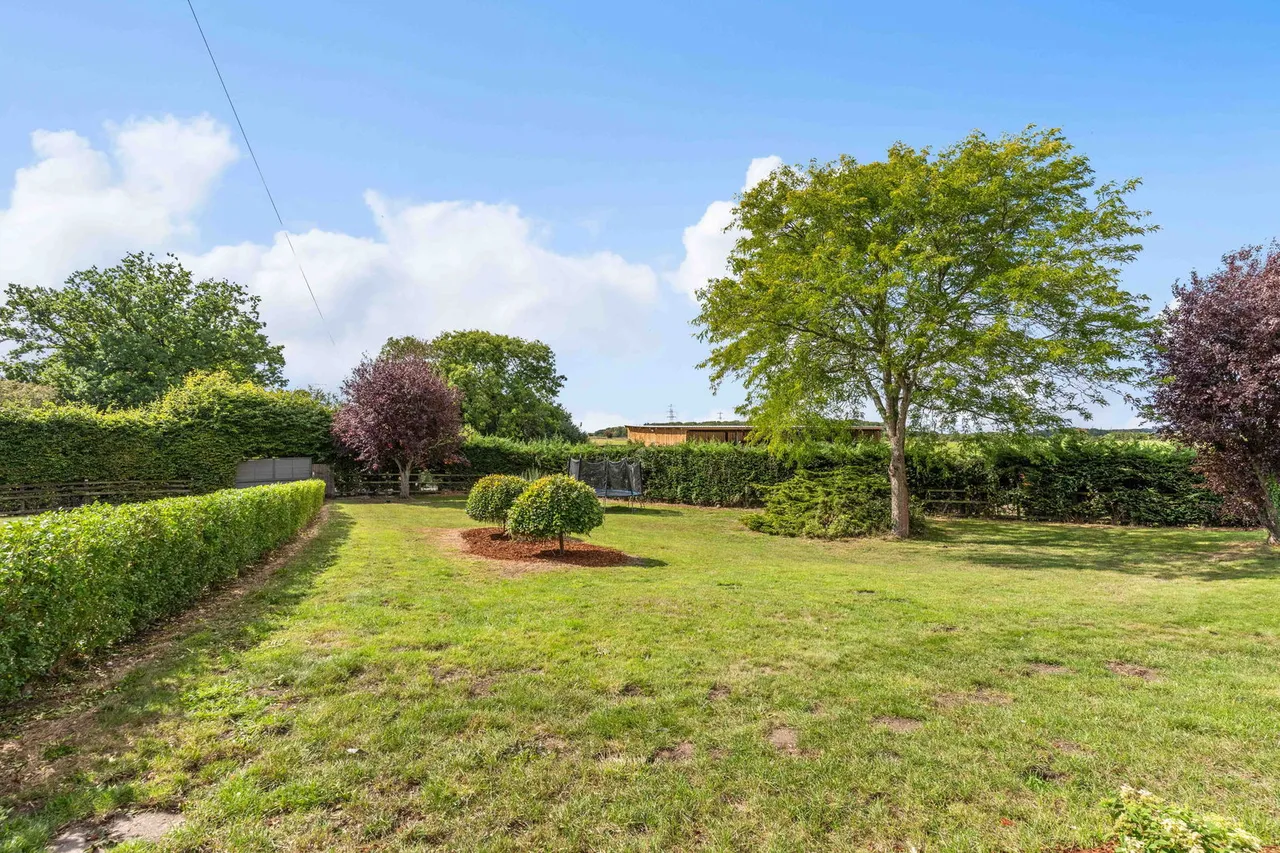 Lower Farm House, Throcking, photo 9