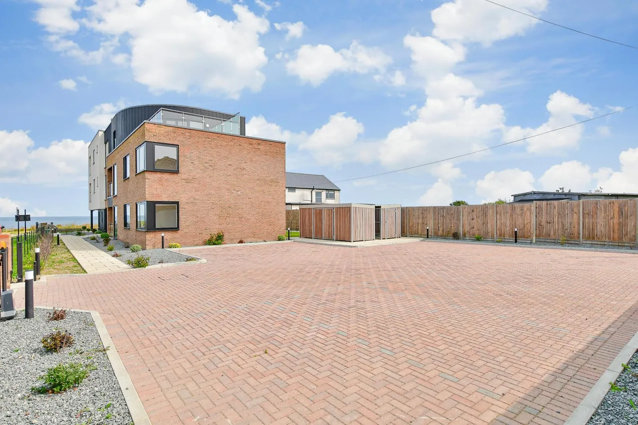 Fitzroy Avenue, Broadstairs, CT10, photo 12