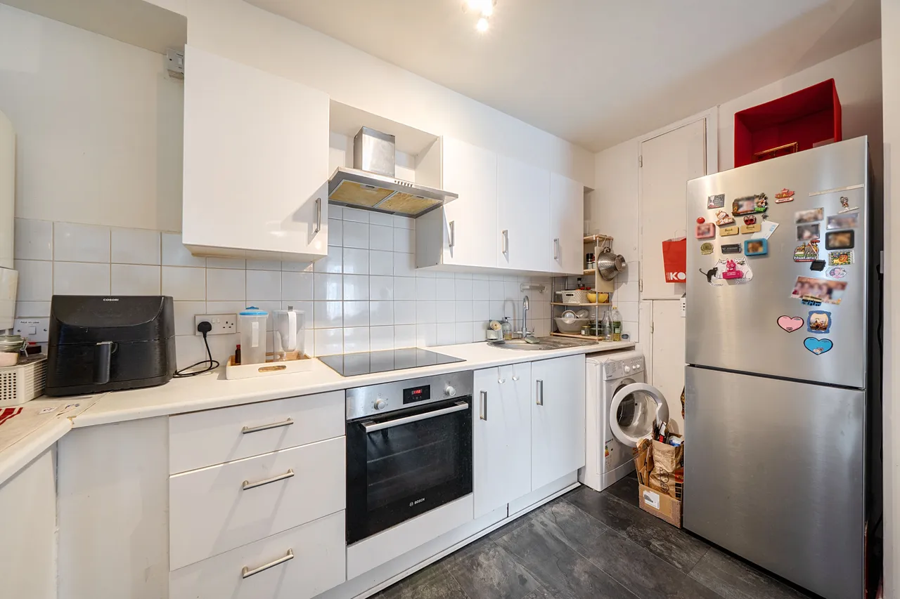 10 Durrington Tower, Wandsworth Road, London, photo 8