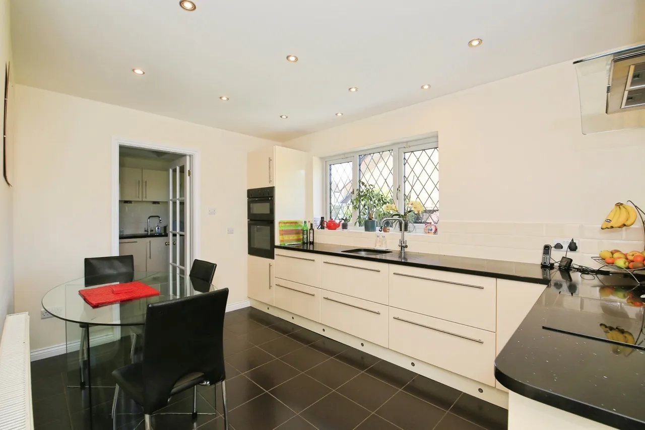 Eastfield Road, Peterborough, Cambridgeshire, PE1, photo 2