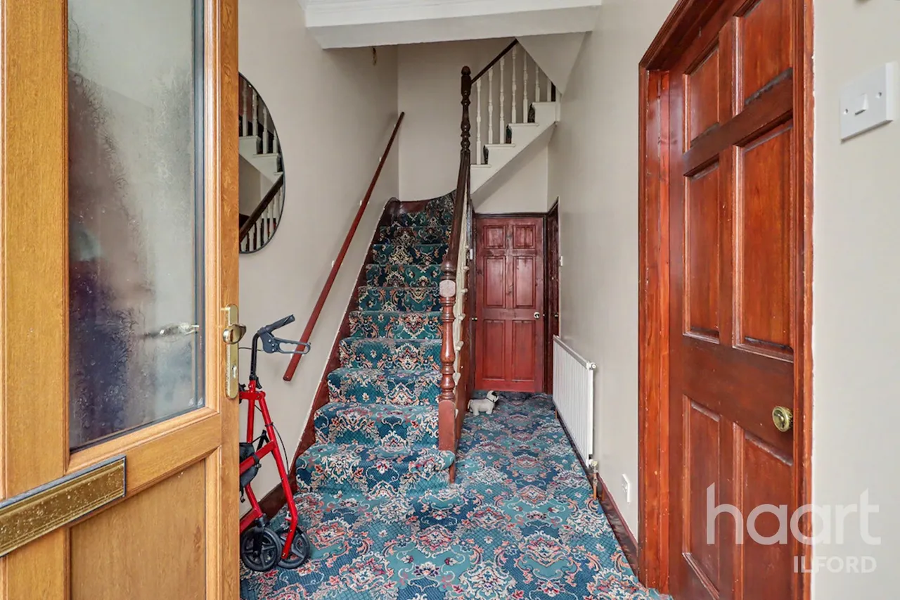 Bedford Road, Ilford, IG1, photo 5