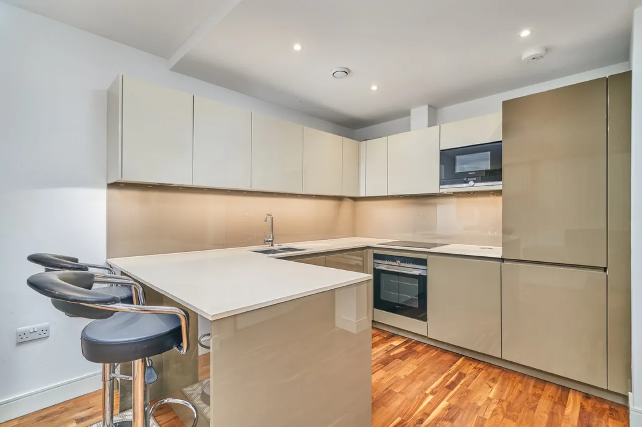 Trafalgar House, Battersea Reach, SW18, photo 6