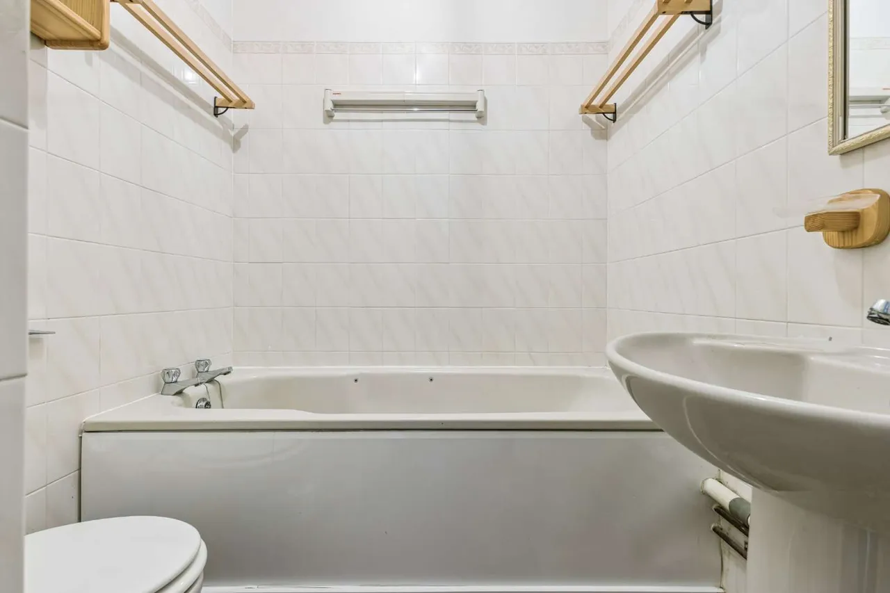 Adelaide Road, Belsize Park, London, NW3 3PY, photo 9