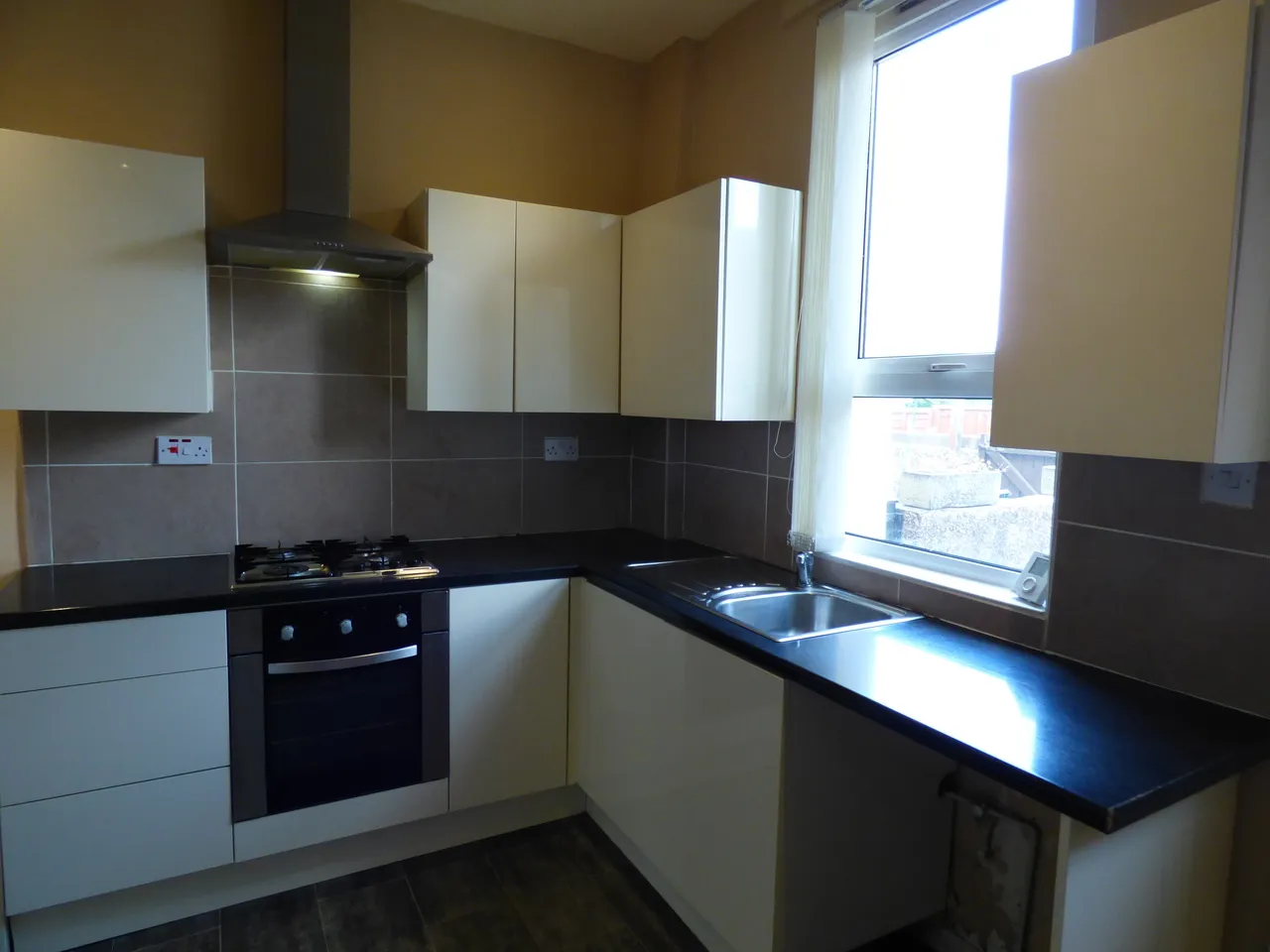 Heape Street, Rochdale, OL11, photo 3