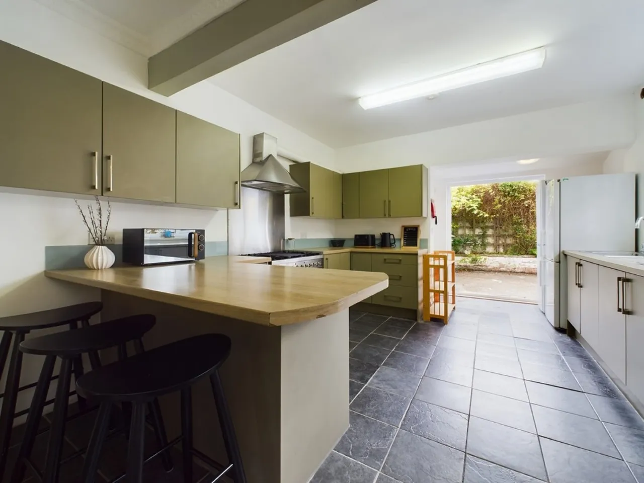 Hillside Avenue, Mutley, photo 4