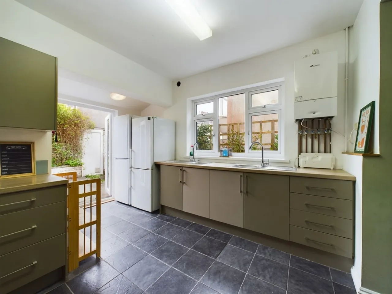Hillside Avenue, Mutley, photo 6