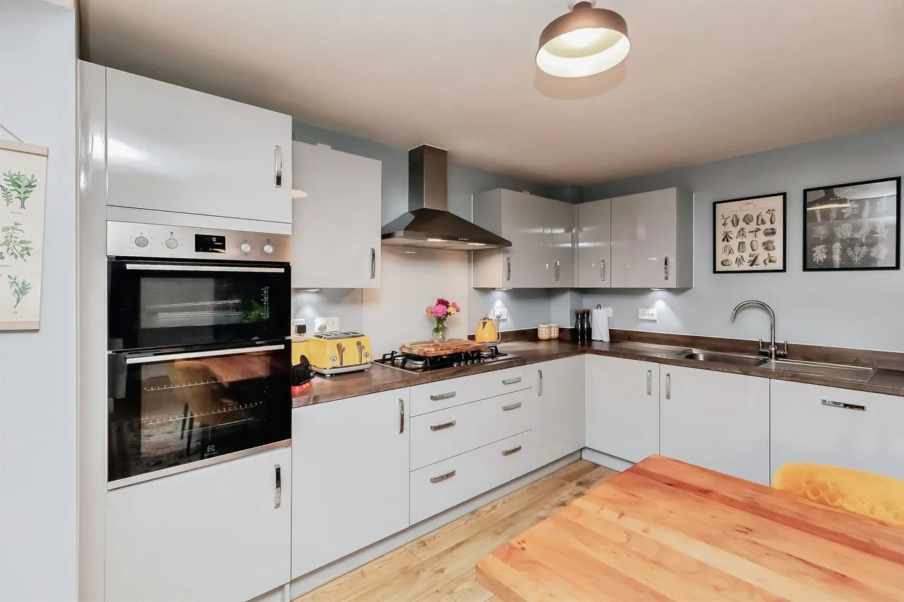 Siskin Road, Kettering, NN14, photo 4