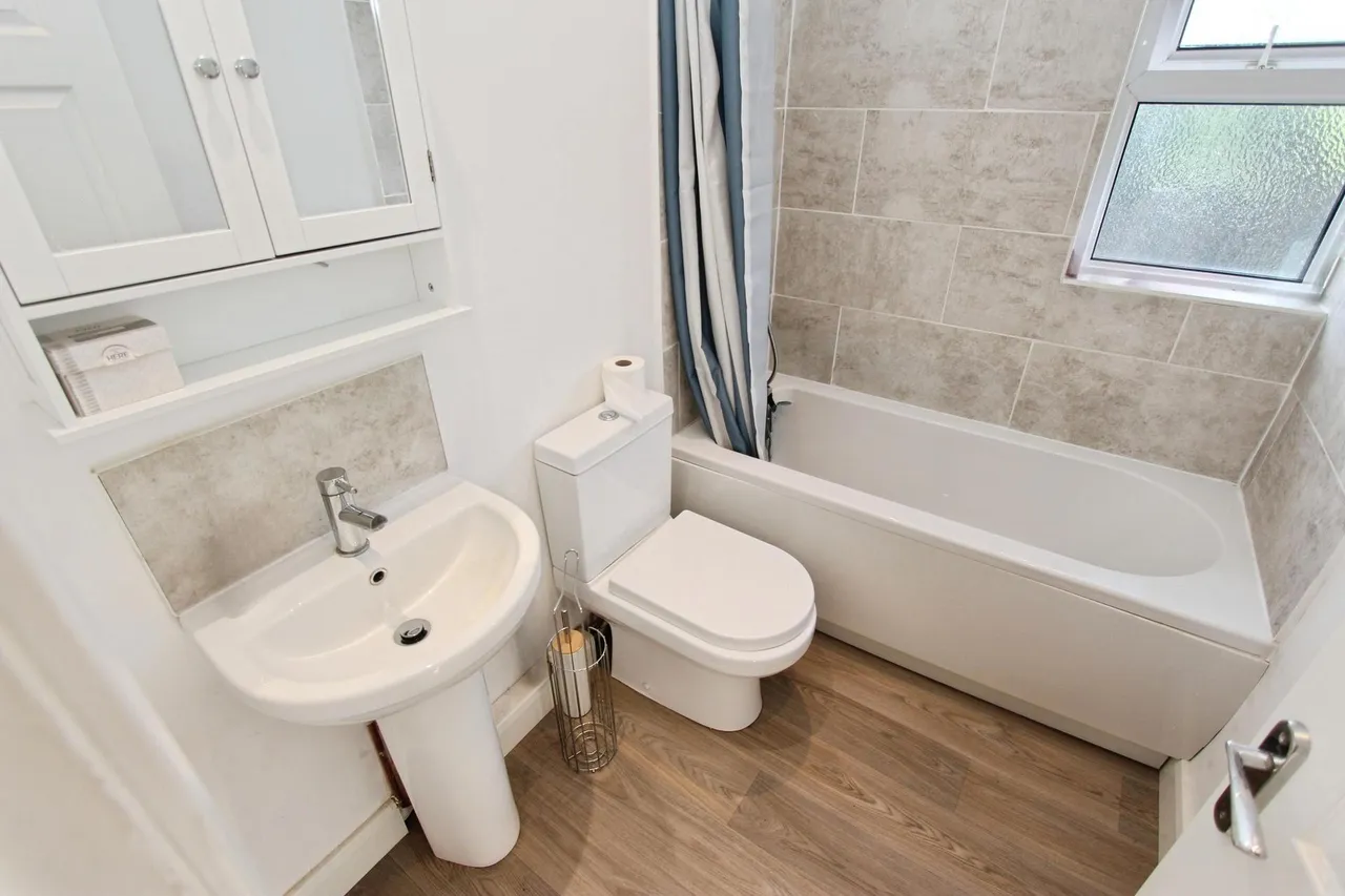 Lock Lane, Sandiacre, NG10, photo 16
