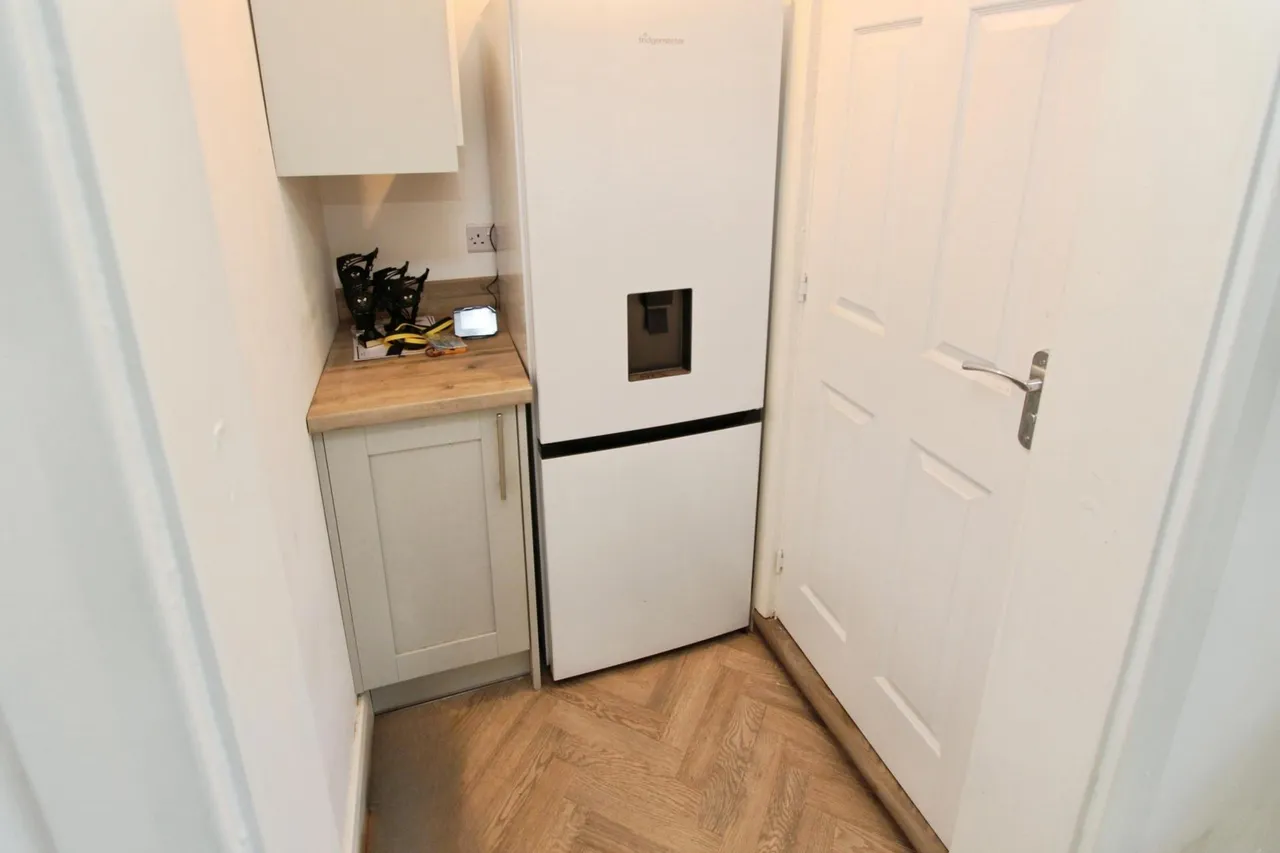 Lock Lane, Sandiacre, NG10, photo 6