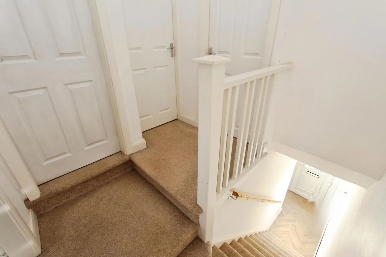 Lock Lane, Sandiacre, NG10, photo 17