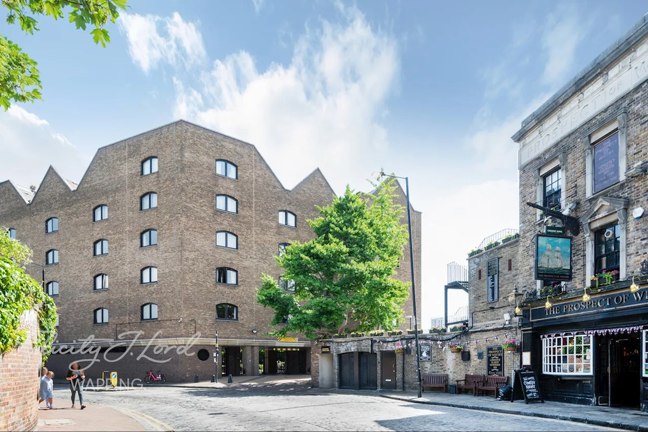 Trafalgar Court, Wapping Wall, E1W, photo 29