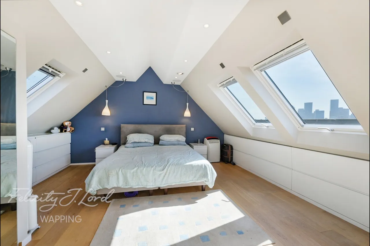 Trafalgar Court, Wapping Wall, E1W, photo 17