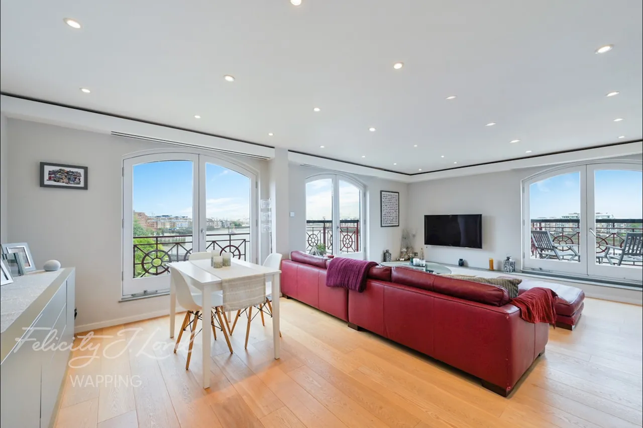 Trafalgar Court, Wapping Wall, E1W, photo 10
